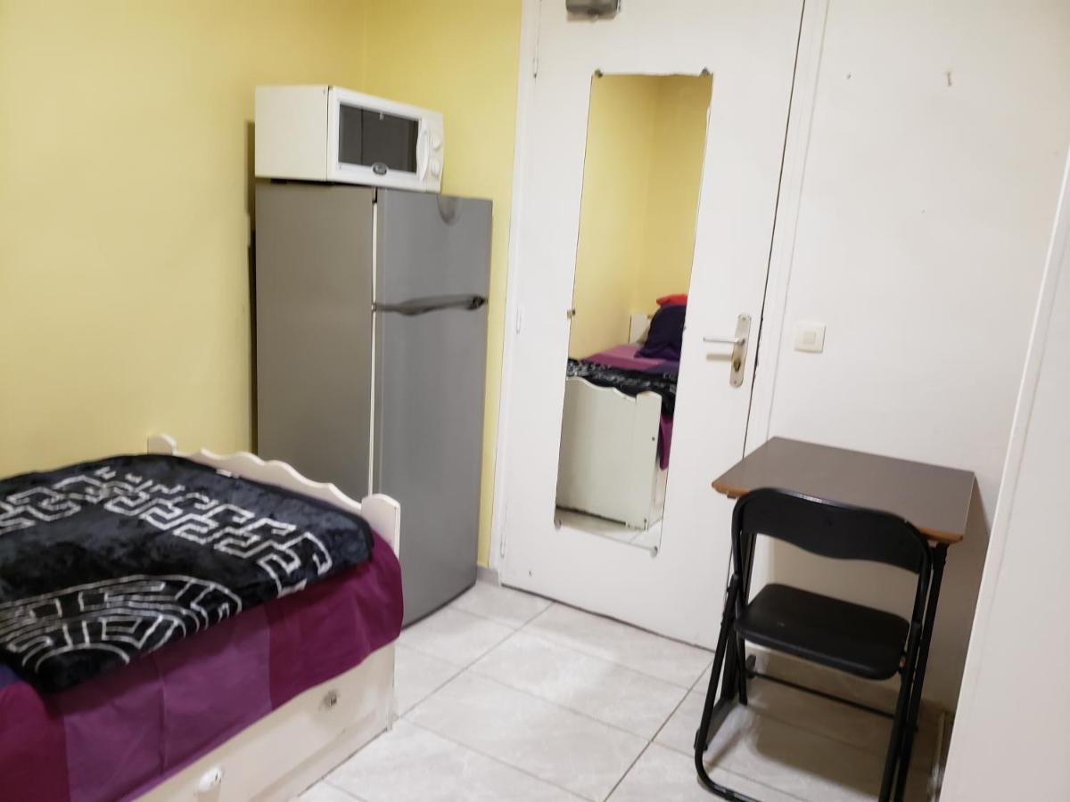 Le Cedre Hotel Saint-Denis  Buitenkant foto